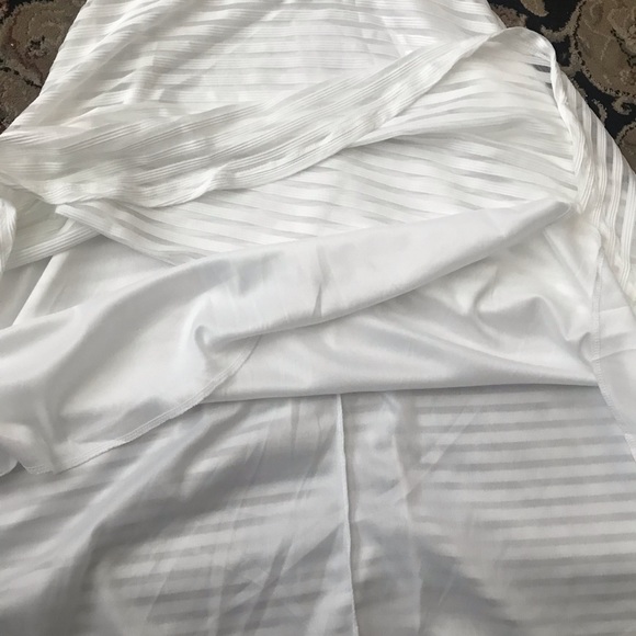 White Silhouette NYC skirt - Picture 6 of 8